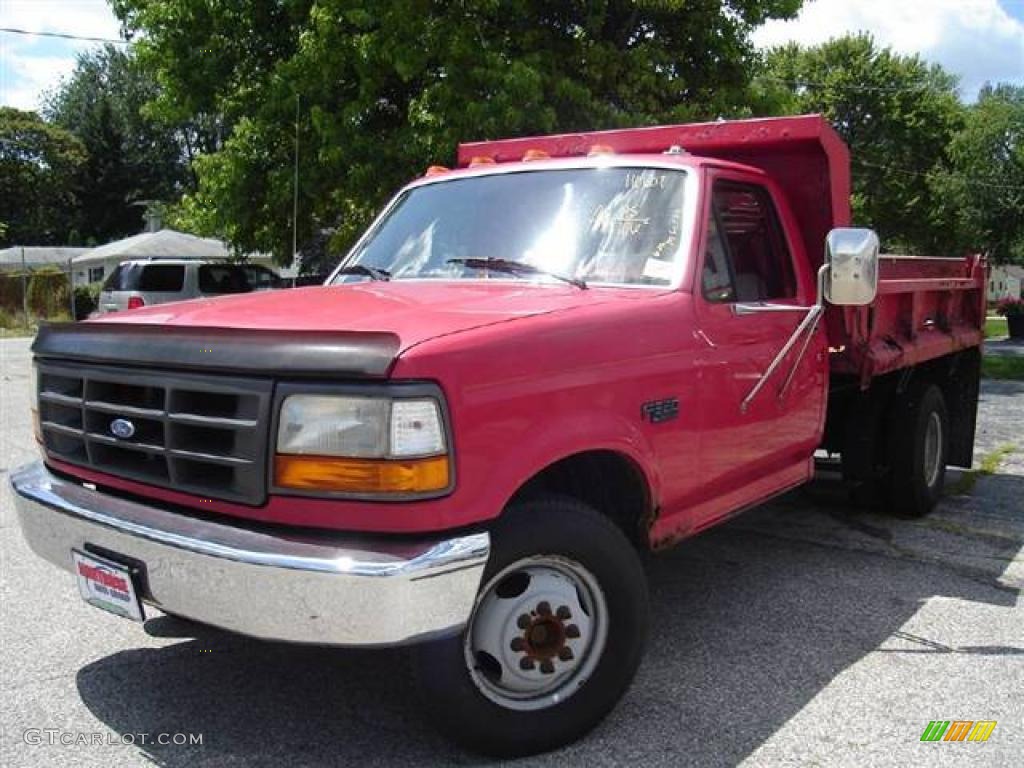 1995 F350 XL Regular Cab Chassis Dump Truck - Ultra Red / Red photo #1