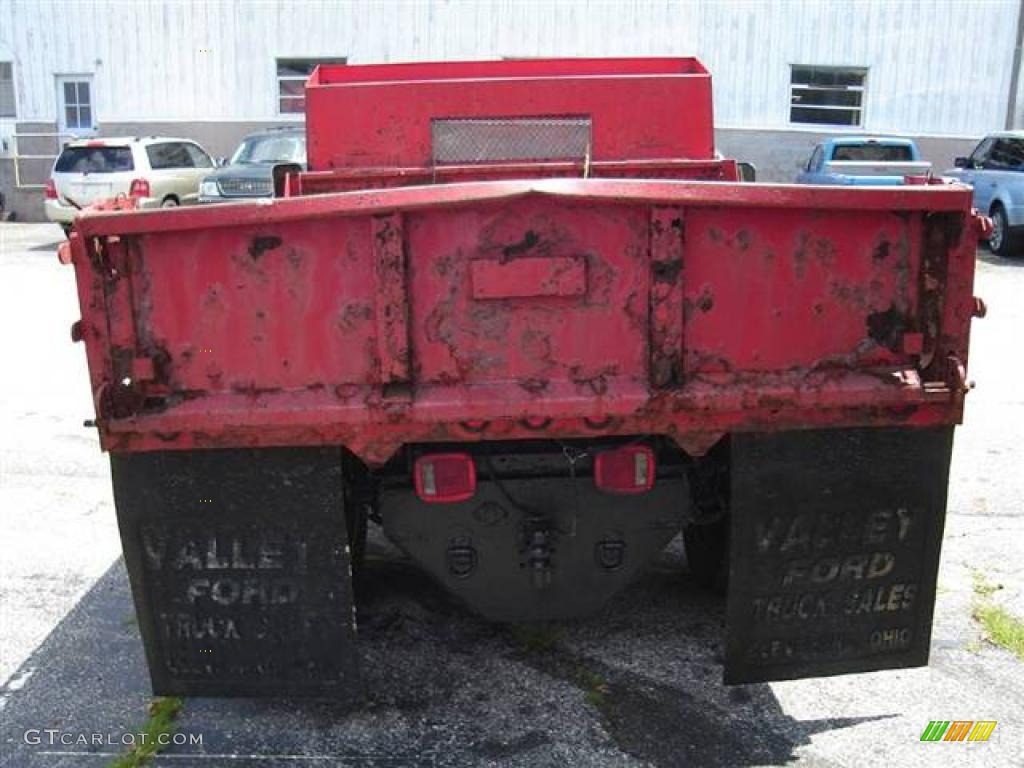 1995 F350 XL Regular Cab Chassis Dump Truck - Ultra Red / Red photo #4