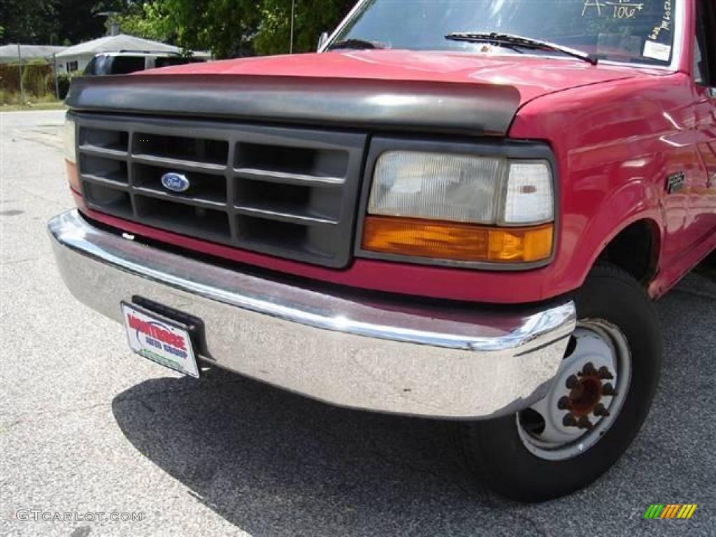 1995 F350 XL Regular Cab Chassis Dump Truck - Ultra Red / Red photo #9