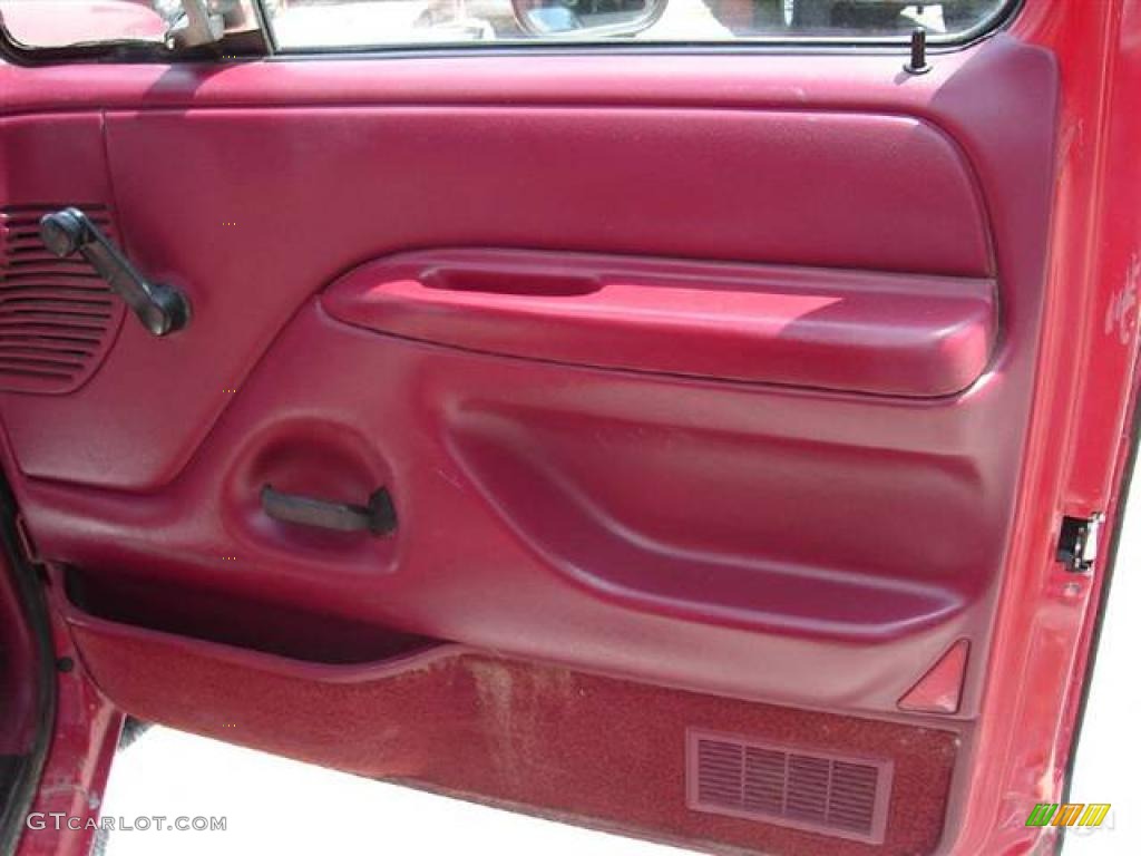 1995 F350 XL Regular Cab Chassis Dump Truck - Ultra Red / Red photo #17