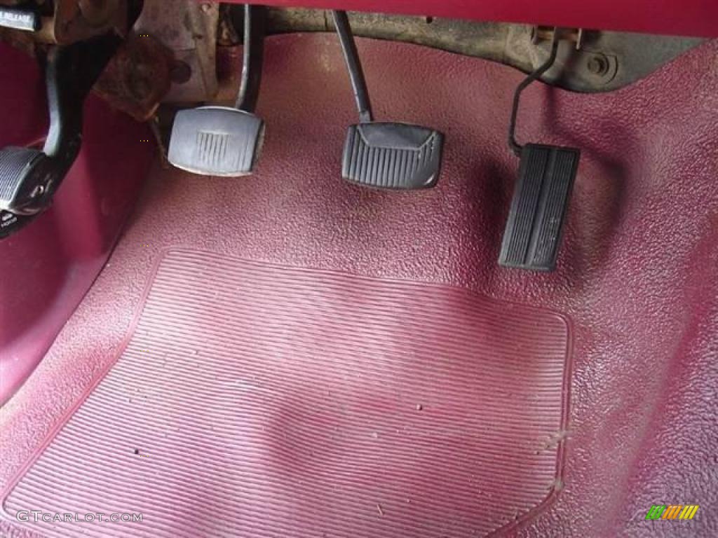 1995 F350 XL Regular Cab Chassis Dump Truck - Ultra Red / Red photo #26