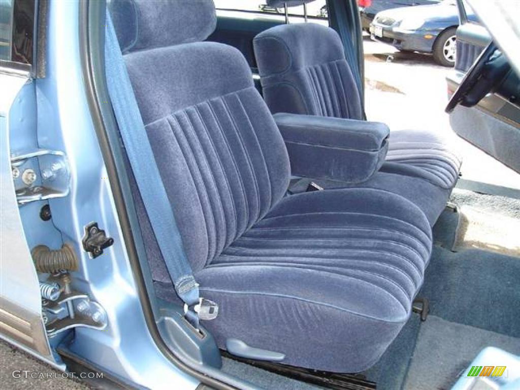 1993 Eighty-Eight Royale - Light Sapphire Metallic / Blue photo #13
