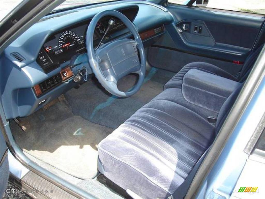 1993 Eighty-Eight Royale - Light Sapphire Metallic / Blue photo #23
