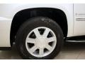 White Diamond - Escalade ESV AWD Photo No. 29