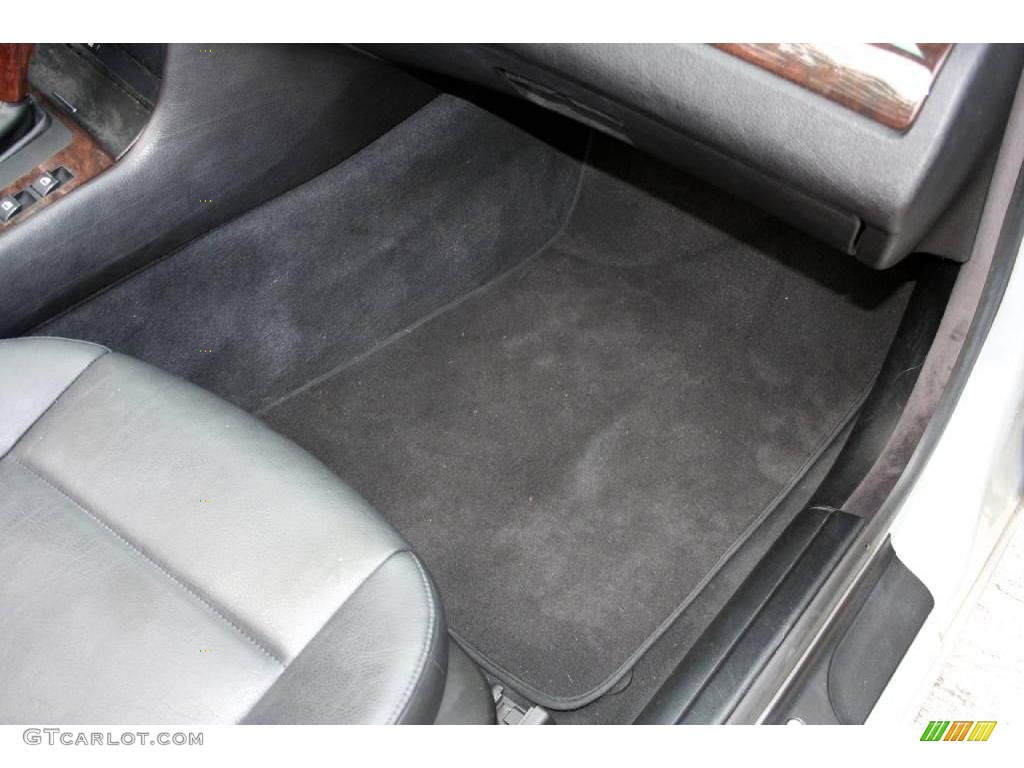 2002 3 Series 325i Convertible - Titanium Silver Metallic / Black photo #38
