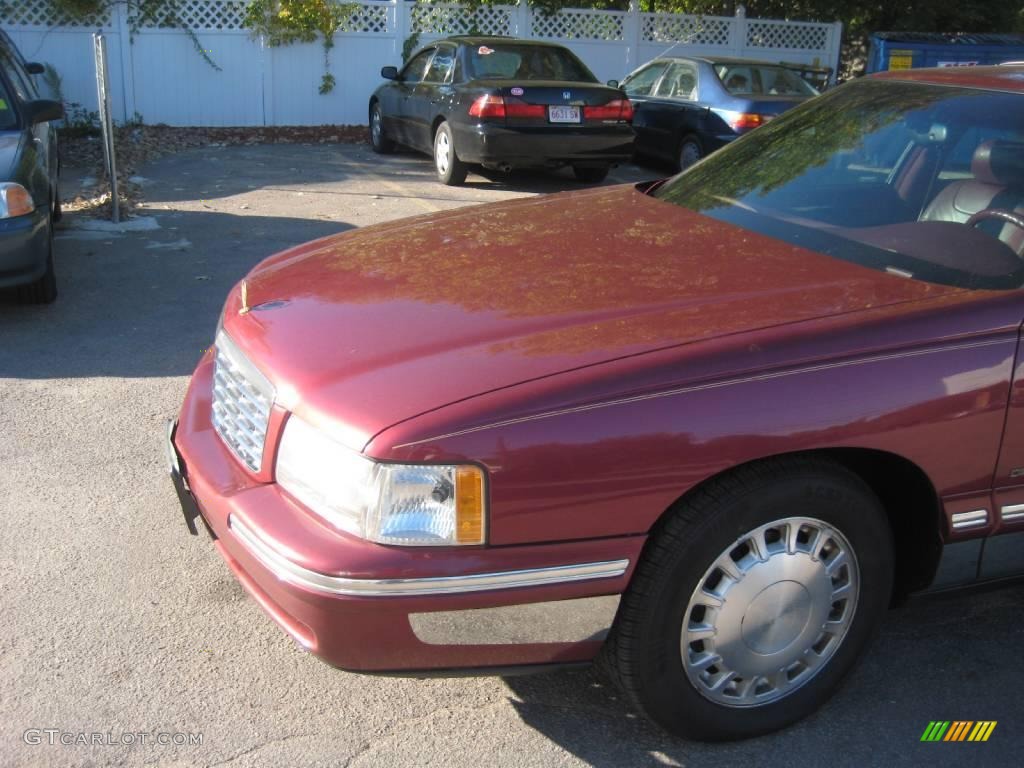 1999 DeVille Sedan - Crimson Pearl / Mulberry photo #8
