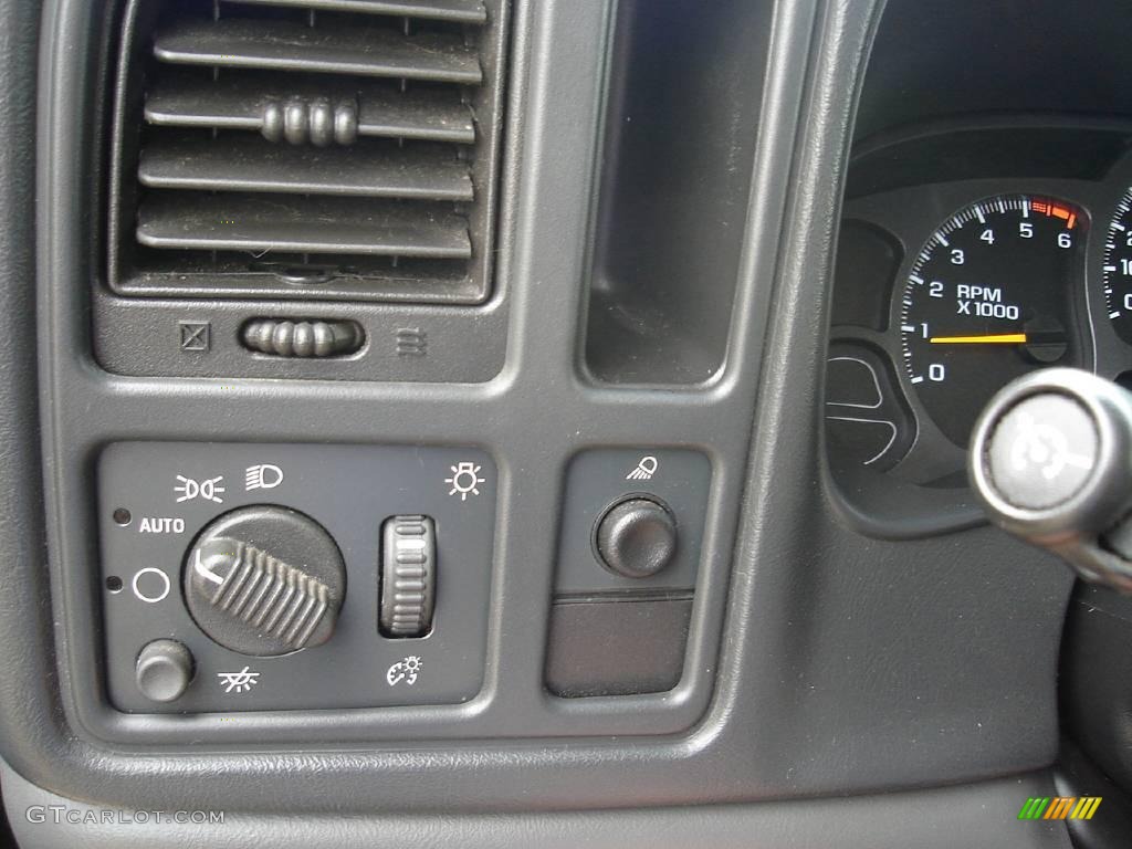 2003 Silverado 1500 Regular Cab 4x4 - Dark Green Metallic / Medium Gray photo #25