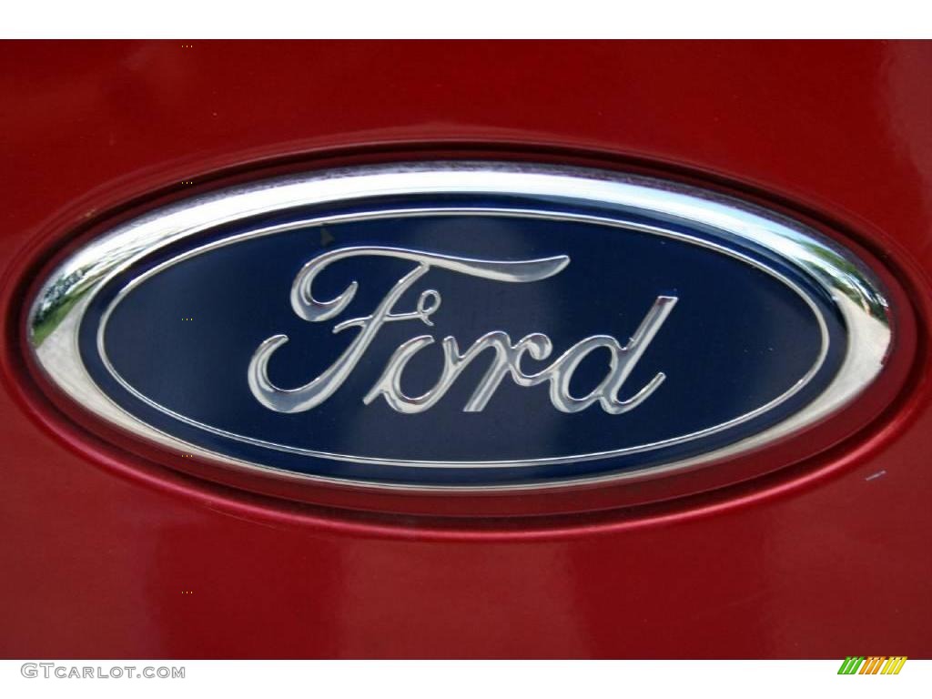 2000 Excursion Limited 4x4 - Toreador Red Metallic / Medium Graphite photo #30