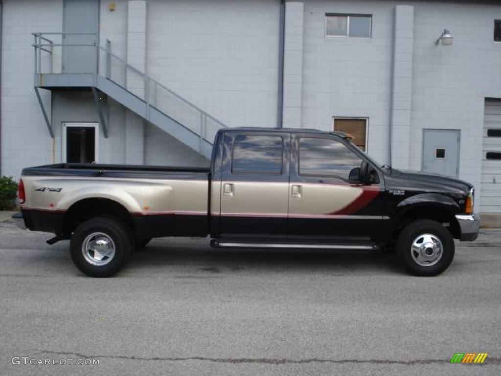 2000 F350 Super Duty Lariat LE Crew Cab 4x4 Dually - Black / Medium Parchment photo #2