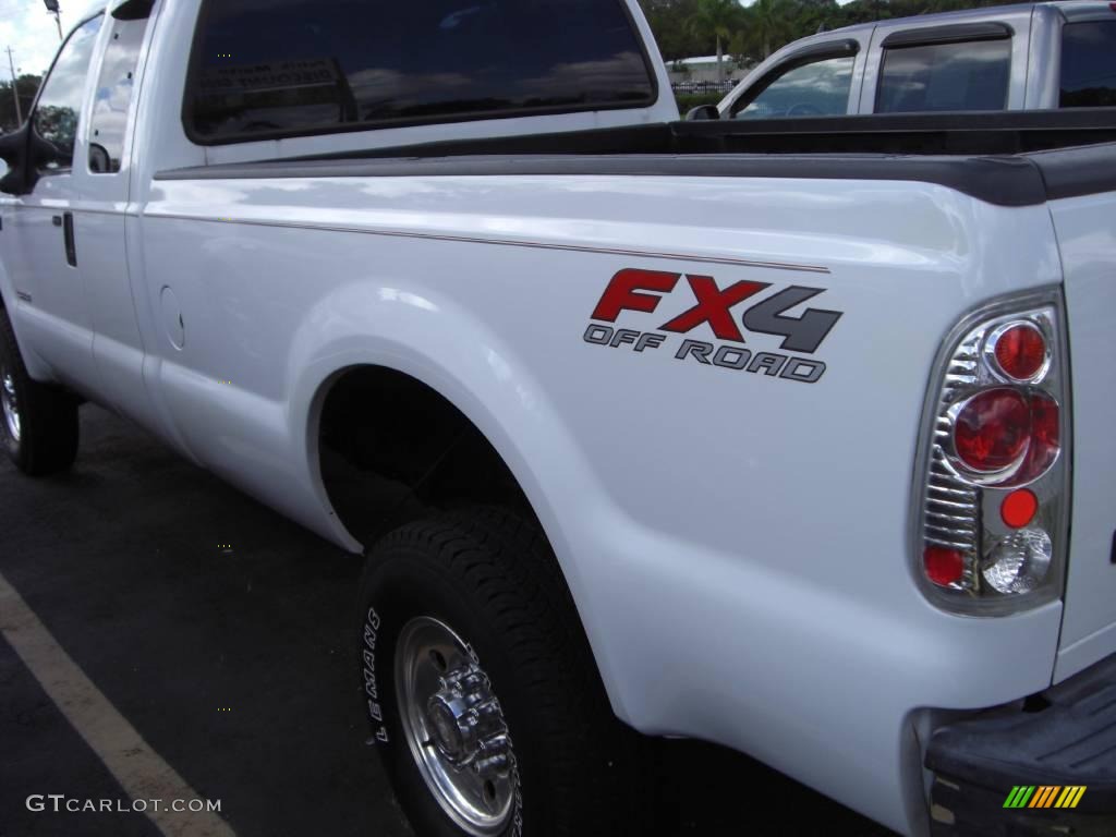2004 F250 Super Duty FX4 SuperCab 4x4 - Oxford White / Medium Flint photo #6