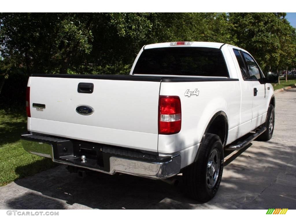 2004 F150 XLT SuperCab 4x4 - Oxford White / Dark Flint photo #8