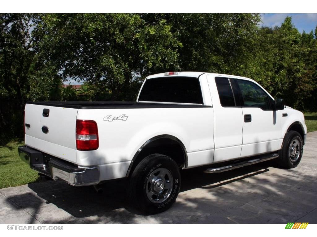 2004 F150 XLT SuperCab 4x4 - Oxford White / Dark Flint photo #9