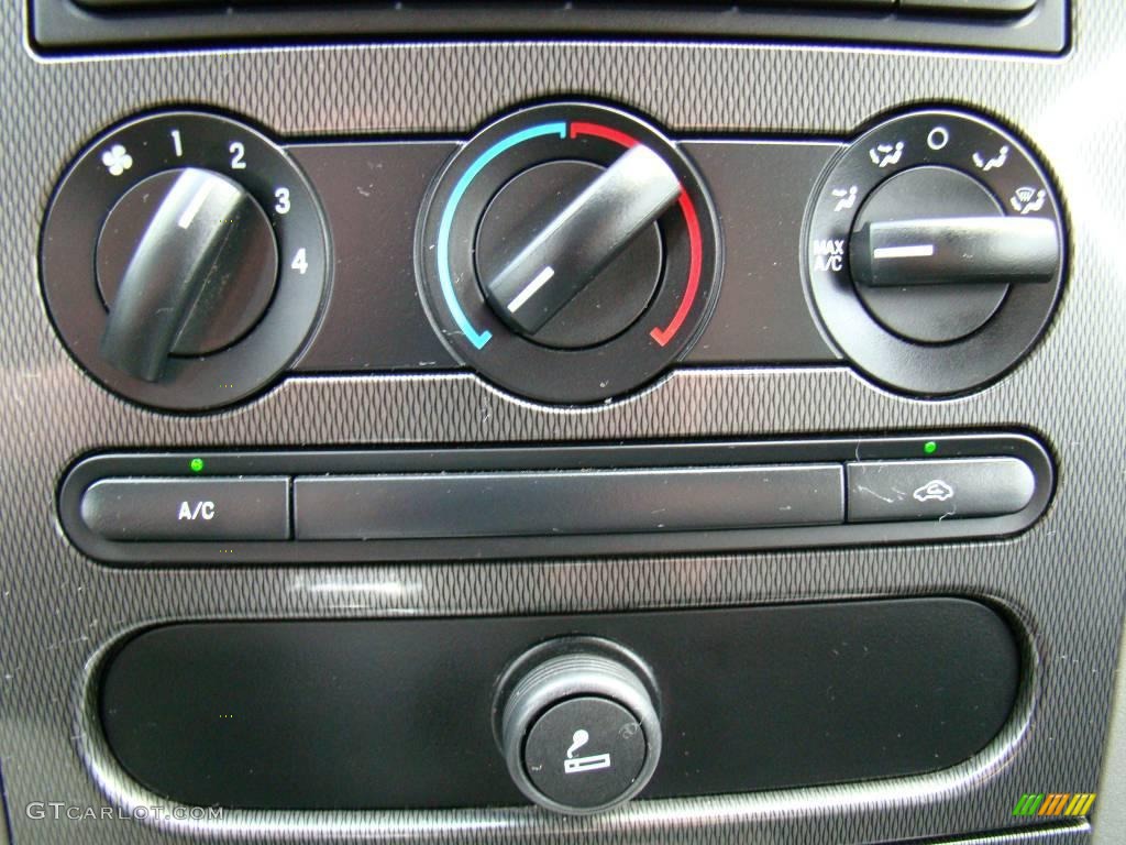 2004 F150 FX4 SuperCab 4x4 - True Blue Metallic / Black photo #22