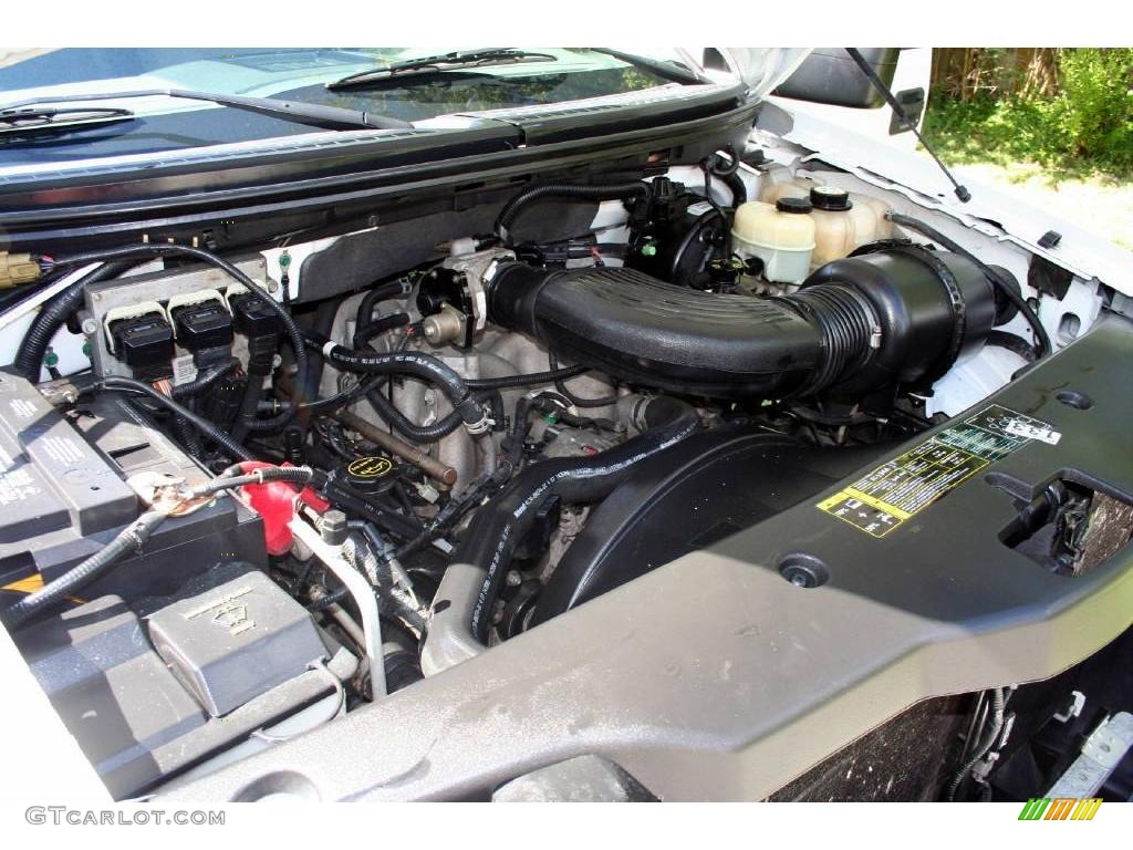 2004 F150 XLT SuperCab 4x4 - Oxford White / Dark Flint photo #32