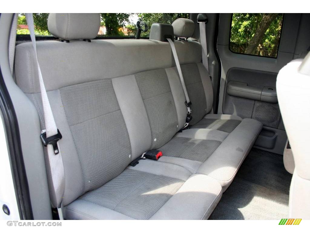 2004 F150 XLT SuperCab 4x4 - Oxford White / Dark Flint photo #44