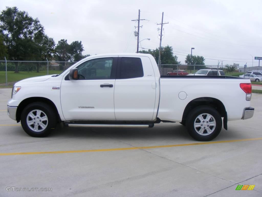 2007 Tundra SR5 Double Cab - Super White / Graphite Gray photo #6