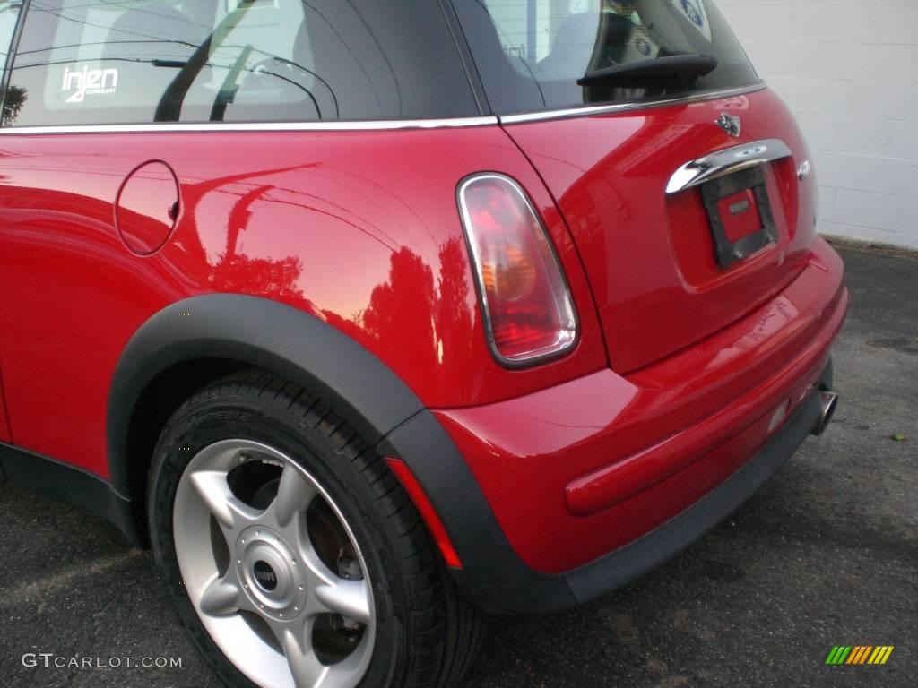 2003 Cooper Hardtop - Chili Red / Panther Black photo #16