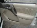 Cream White - L Series L300 Sedan Photo No. 18
