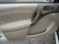 Cream White - L Series L300 Sedan Photo No. 21