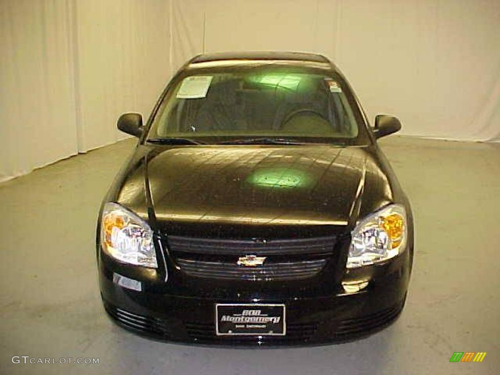 2007 Cobalt LS Sedan - Black / Gray photo #2