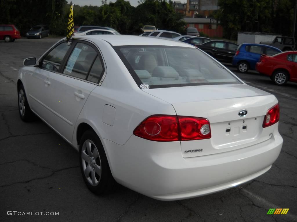 2008 Optima LX - Clear White / Gray photo #4