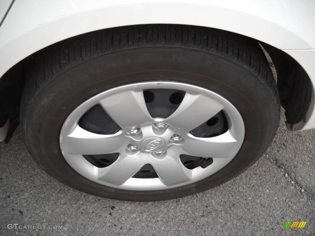 2008 Optima LX - Clear White / Gray photo #13