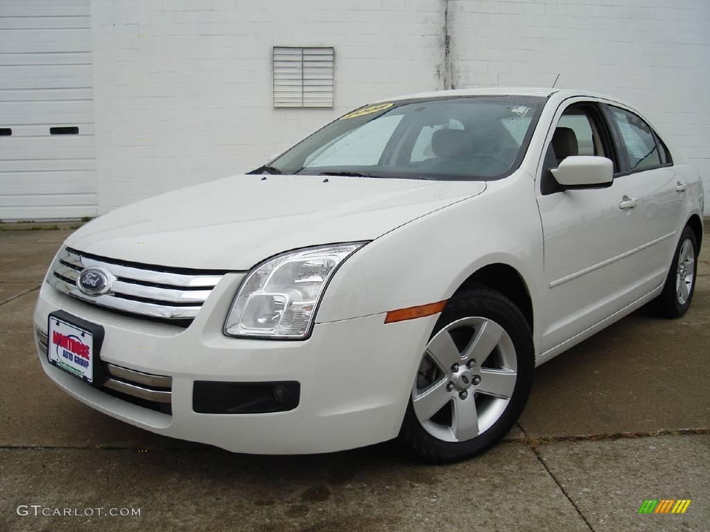 2008 Fusion SE V6 - White Suede / Medium Light Stone photo #1
