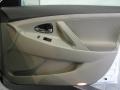 Super White - Camry LE Photo No. 14