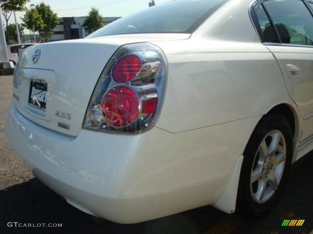 2006 Altima 2.5 S Special Edition - Satin White Pearl / Charcoal photo #19