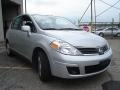 Brilliant Silver - Versa 1.8 S Hatchback Photo No. 7