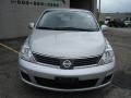 Brilliant Silver - Versa 1.8 S Hatchback Photo No. 8
