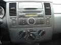 Brilliant Silver - Versa 1.8 S Hatchback Photo No. 28