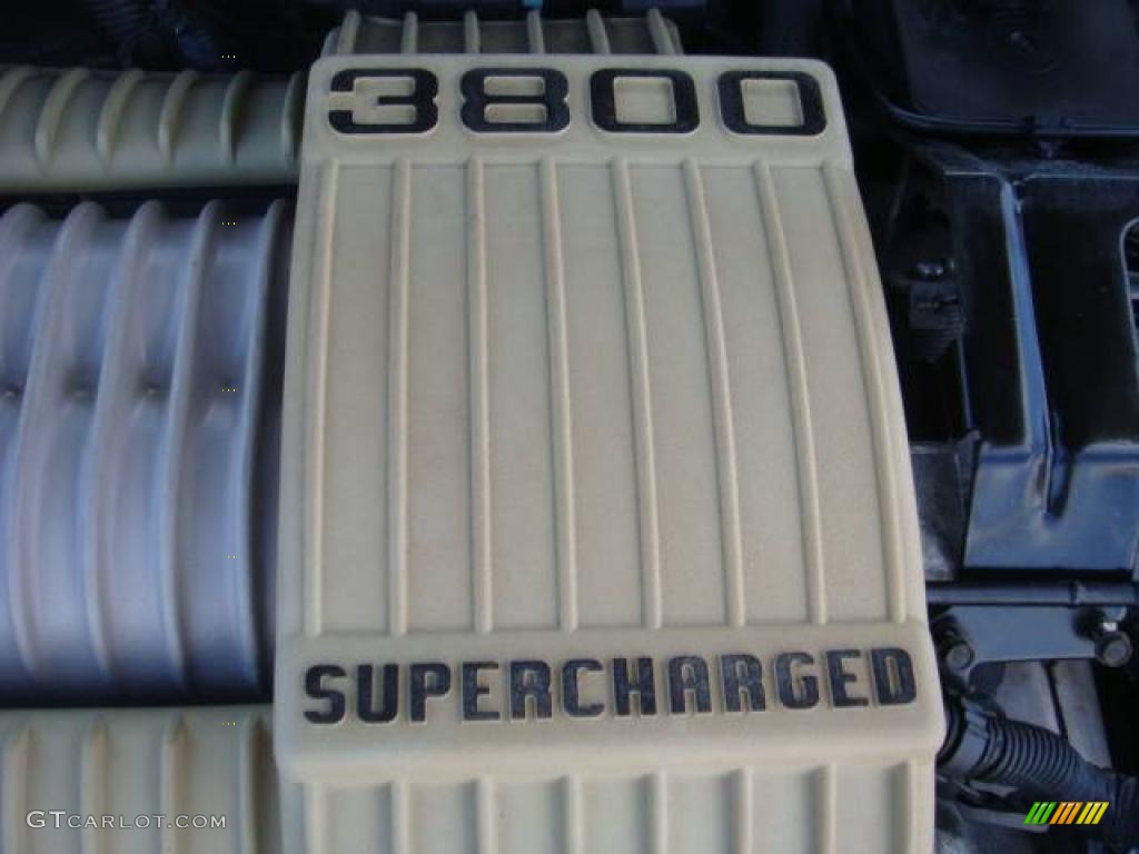 1995 Riviera Supercharged Coupe - Bright White / Adriatic Blue photo #25