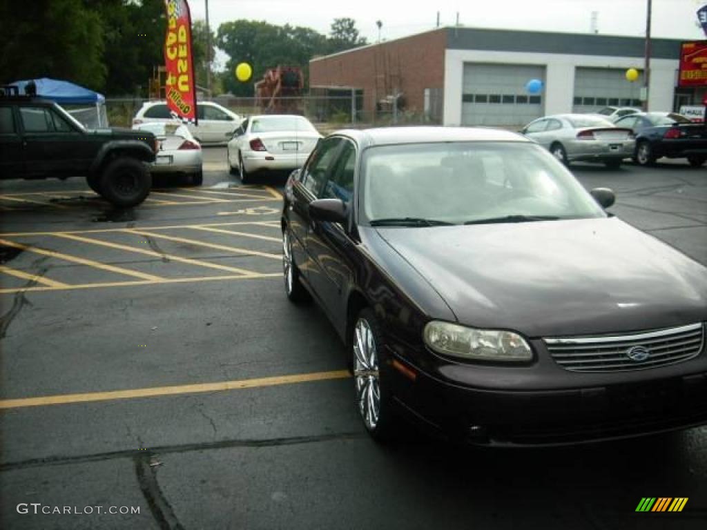 1998 Malibu LS Sedan - Dark Cherry Metallic / Medum Gray photo #2