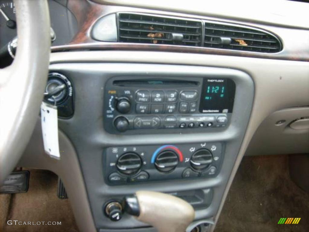 1998 Malibu LS Sedan - Dark Cherry Metallic / Medum Gray photo #12