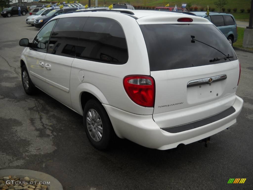 2007 Town & Country LX - Stone White / Medium Slate Gray photo #4