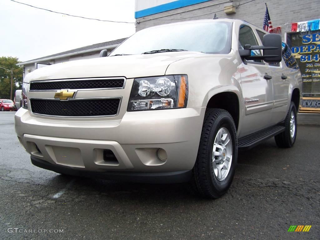 2009 Suburban LS 4x4 - Gold Mist Metallic / Ebony photo #47