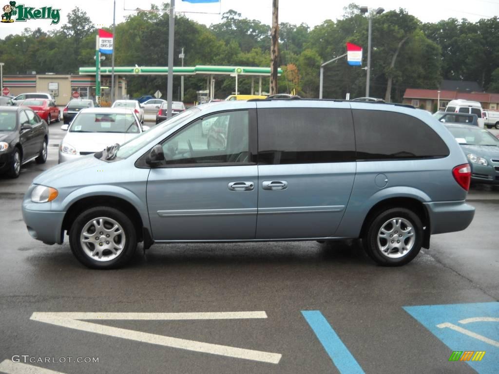 2004 Grand Caravan SXT - Butane Blue Pearl / Medium Slate Gray photo #6