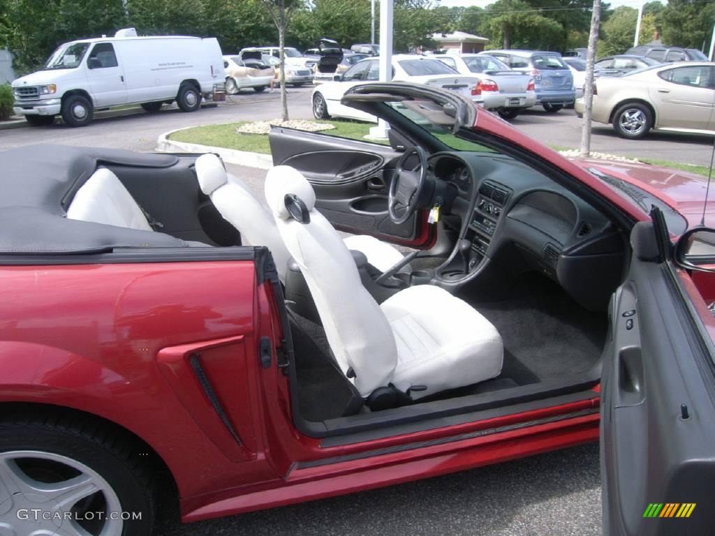 1999 Mustang GT Convertible - Laser Red Metallic / Light Graphite photo #13