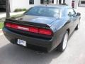 Brilliant Black Crystal Pearl - Challenger R/T Classic Photo No. 6