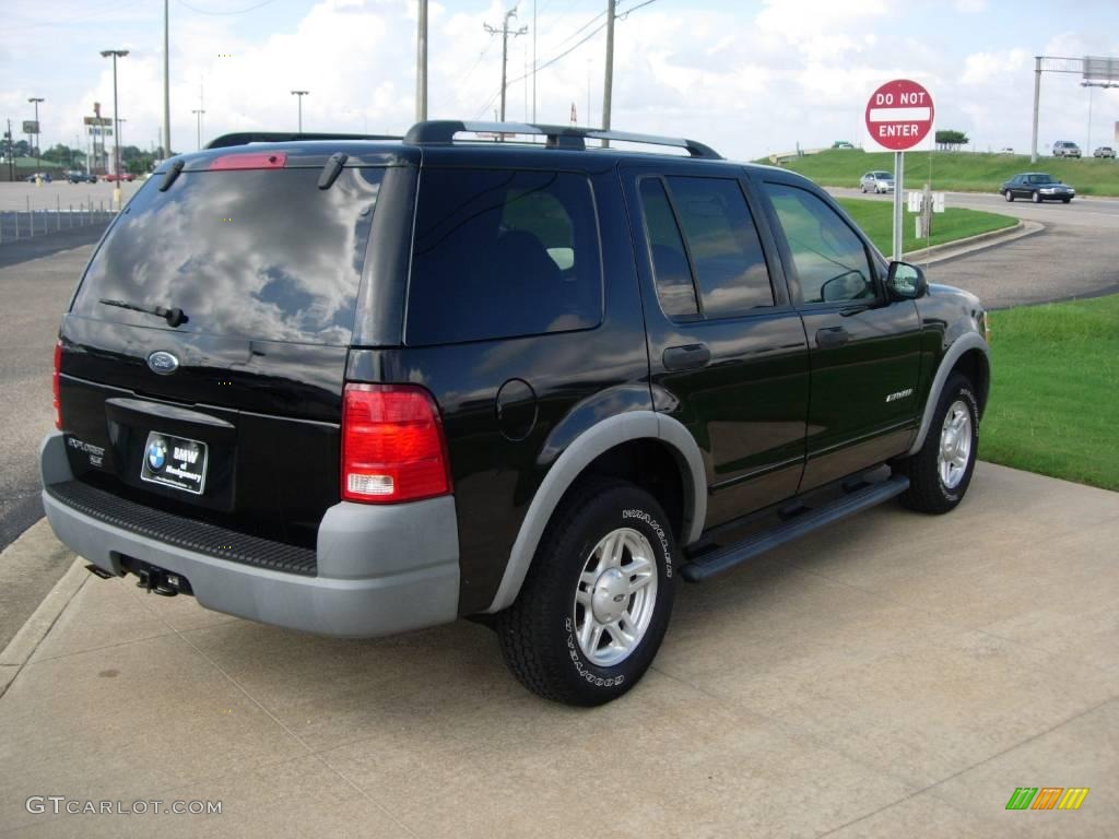 2002 Explorer XLS - Black Clearcoat / Graphite photo #4