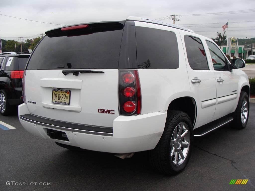 2008 Yukon Denali AWD - Summit White / Ebony photo #5