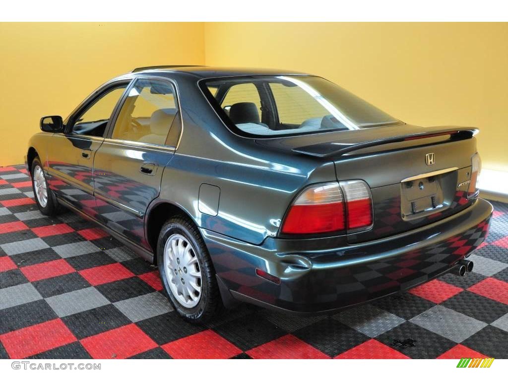 1996 Accord EX Sedan - Sherwood Green Pearl Metallic / Gray photo #23