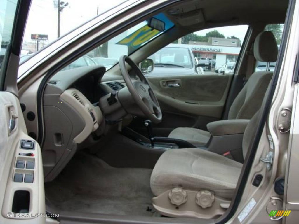 2002 Accord LX Sedan - Naples Gold Metallic / Ivory photo #7