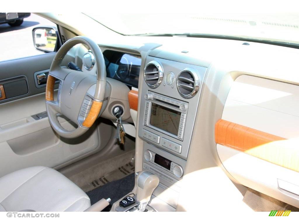 2007 MKZ AWD Sedan - Oxford White / Sand photo #13