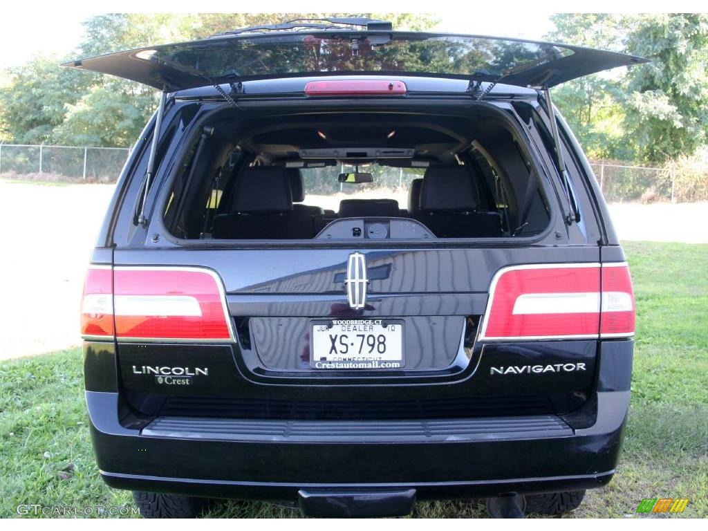 2007 Navigator Ultimate 4x4 - Black / Charcoal photo #7