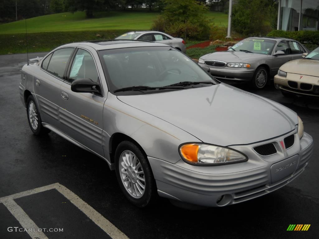 2000 Grand Am SE Sedan - Silvermist Metallic / Dark Pewter photo #16