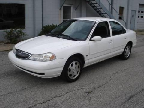 2000 Mercury Mystique GS Data, Info and Specs