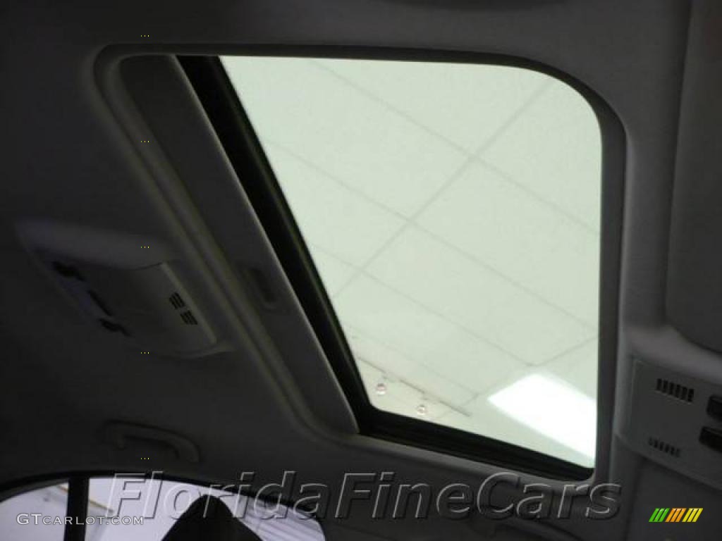 2006 3 Series 330i Sedan - Jet Black / Black photo #19