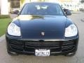 Black - Cayenne S Titanium Photo No. 2